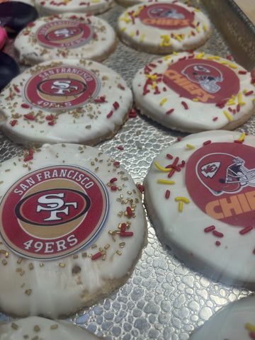 Superbowl Chiefs and 49ers Cookies